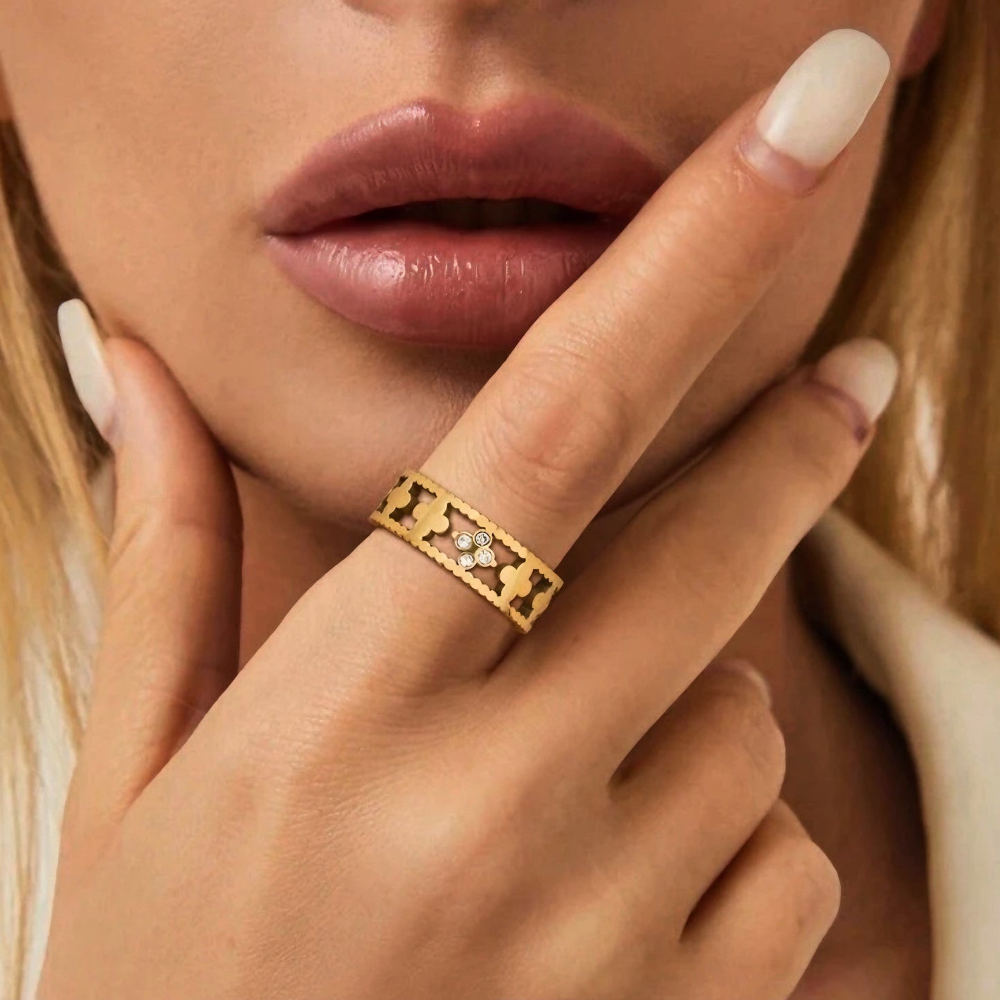 Anello Astrid